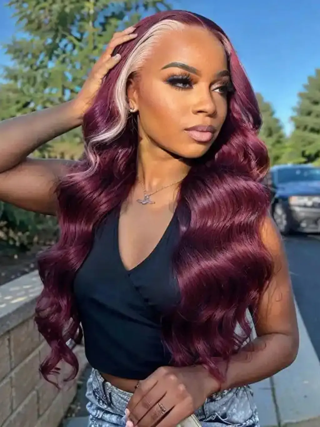 Dorsanee 13x4 Lace Frontal Skunk Stripe Wig #613/99J Burgundy Color Highlight Body Wave Wig - Image 4